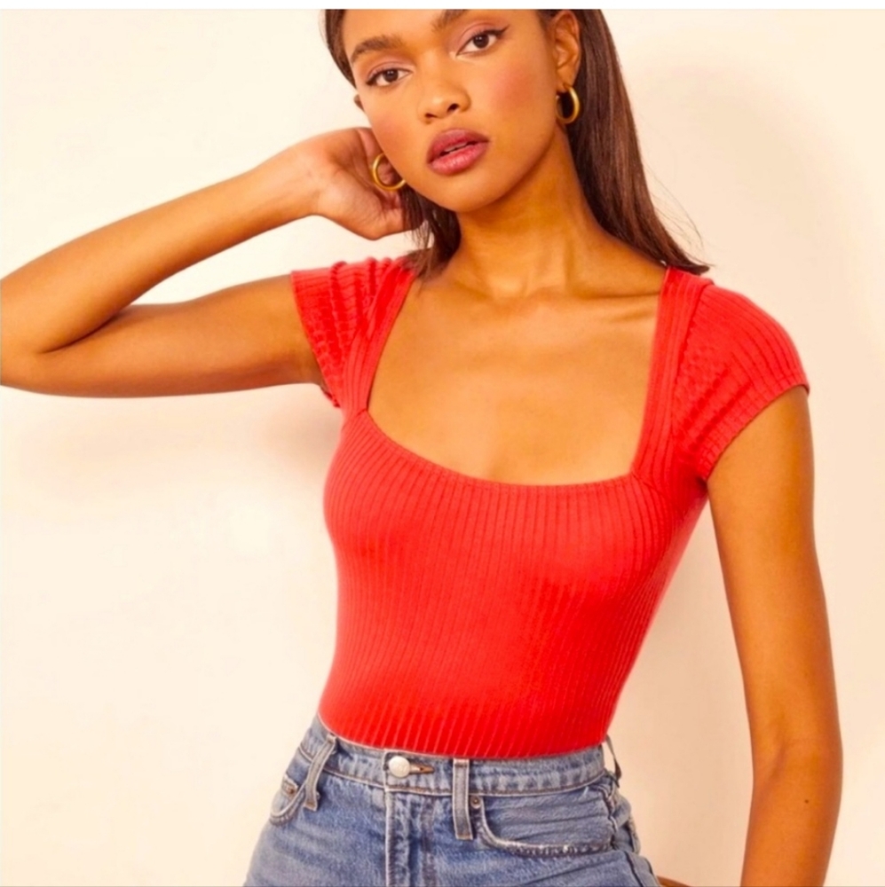 🌸Women's Reformation Jeans Large Ribbed Top🌸